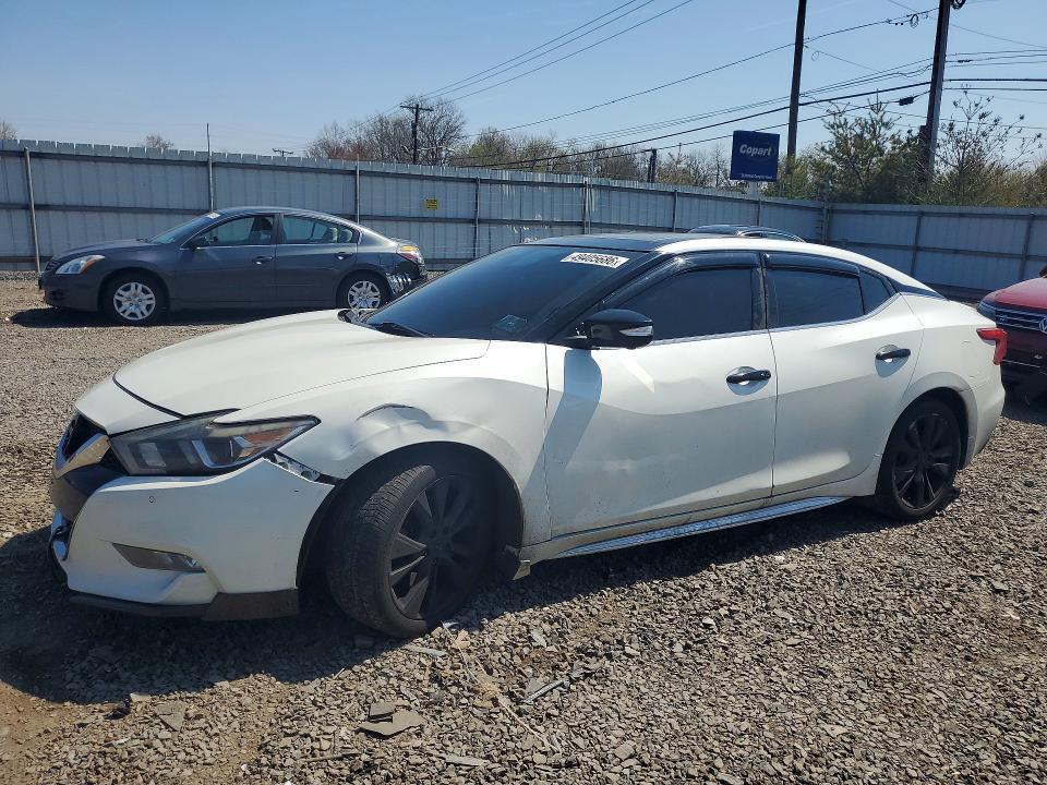 Nissan Maxima