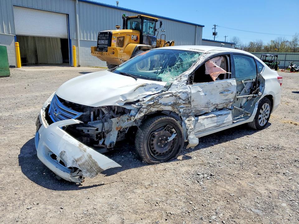 2014 Nissan Sentra — фото 1