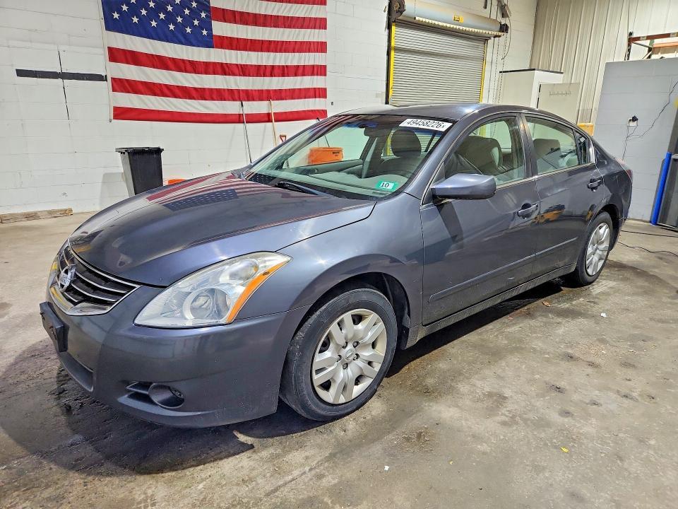 2012 Nissan Altima — фото 1