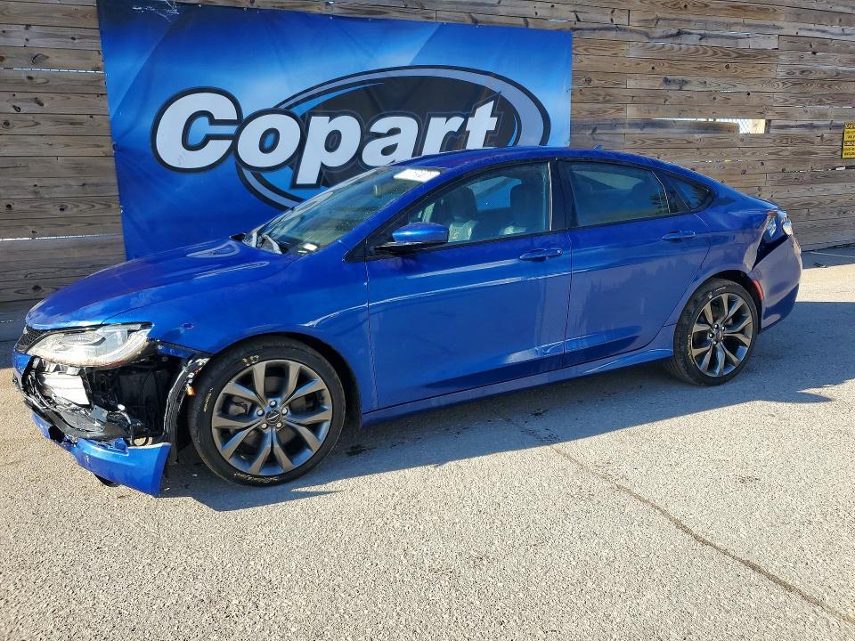 2015 Chrysler 200 — фото 1