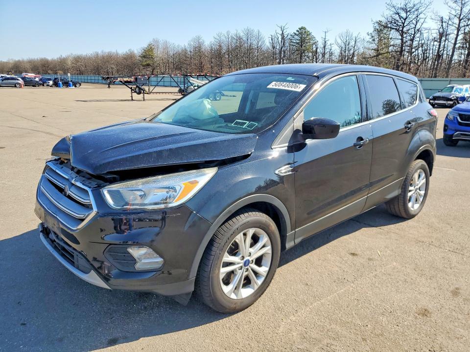 2017 Ford Escape — фото 1