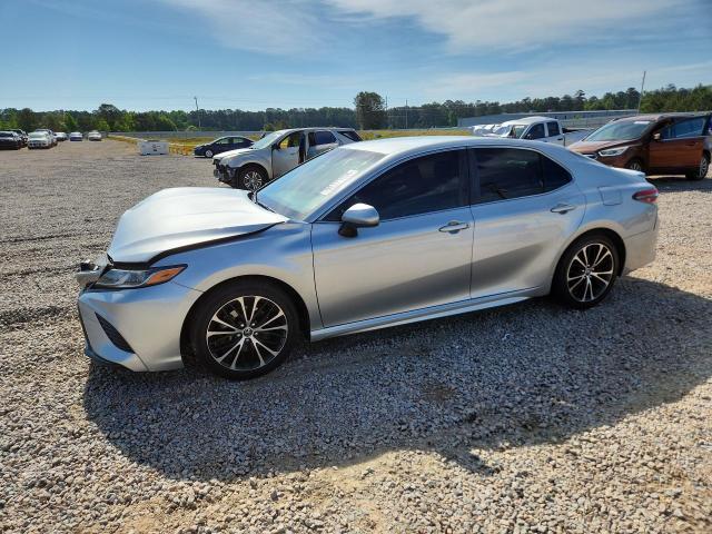 2018 Toyota Camry — фото 1