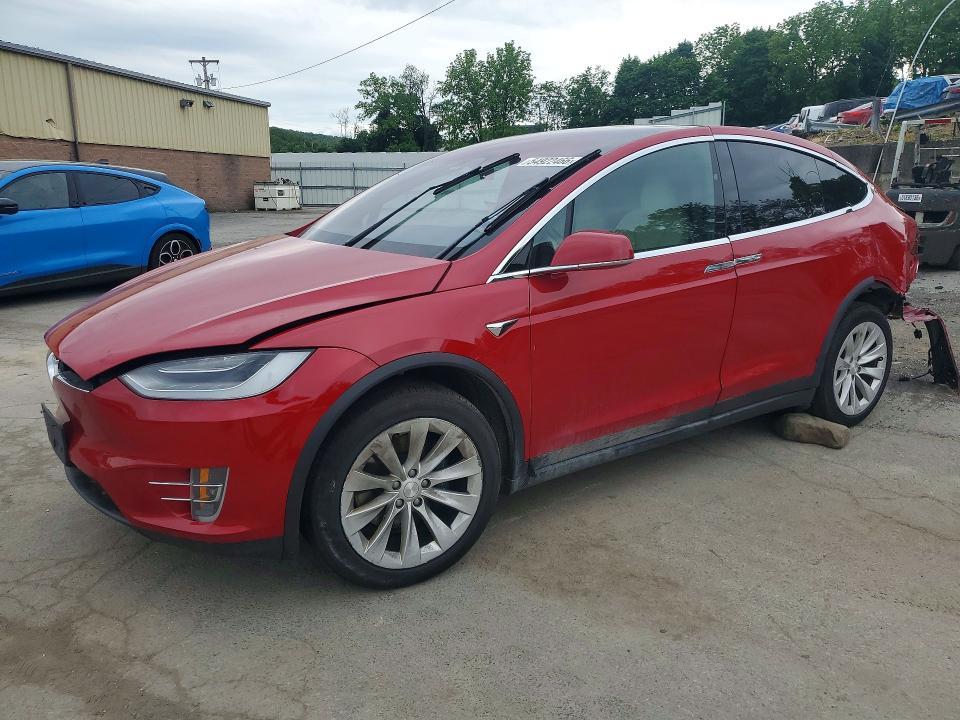 2020 Tesla Model X — фото 1