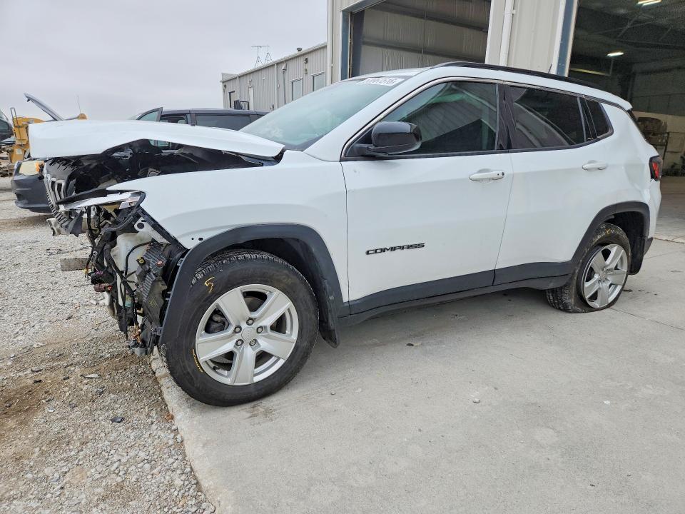 2022 Jeep Compass — фото 1