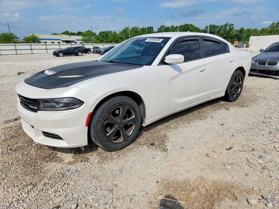 2015 Dodge Charger — фото 1