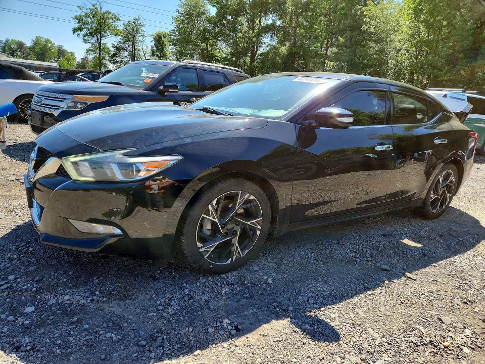 Nissan Maxima