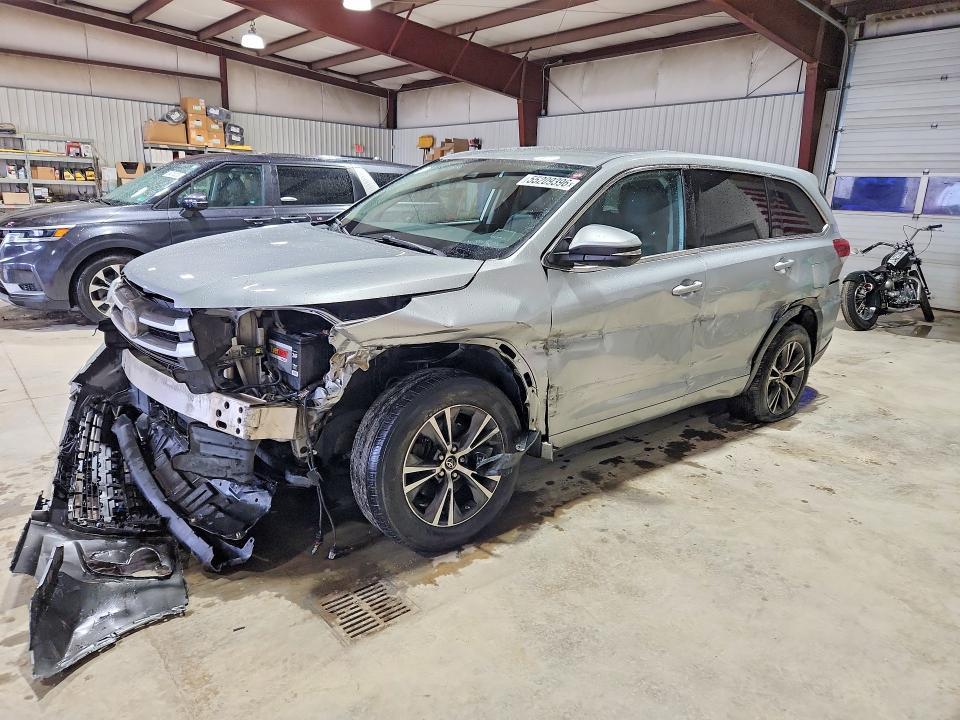 2018 Toyota Highlander — фото 1