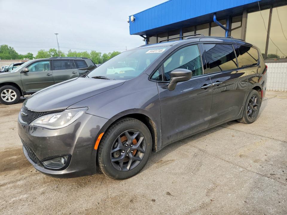 Chrysler Pacifica