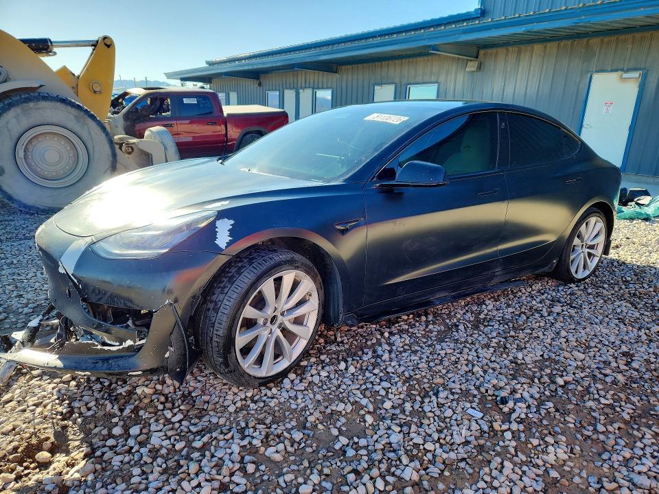 2020 Tesla Model 3 — фото 1