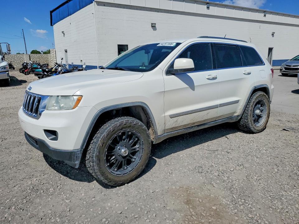 2011 Jeep Grand Cherokee — фото 1