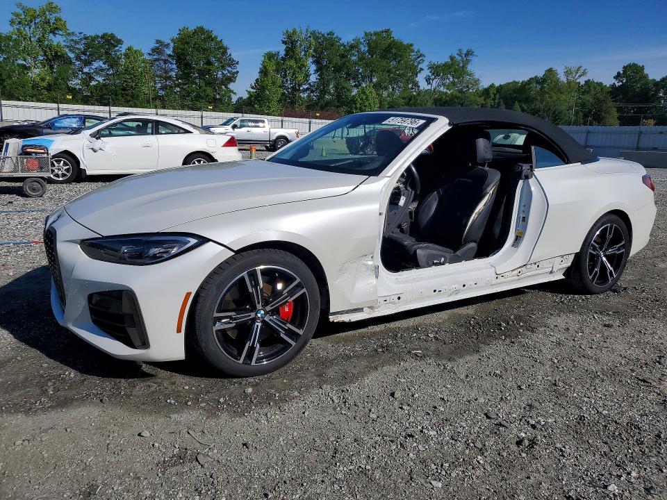 BMW M440I