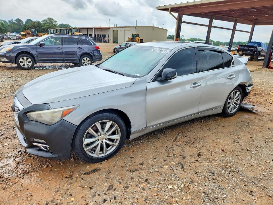 Infiniti Q50 Hybrid
