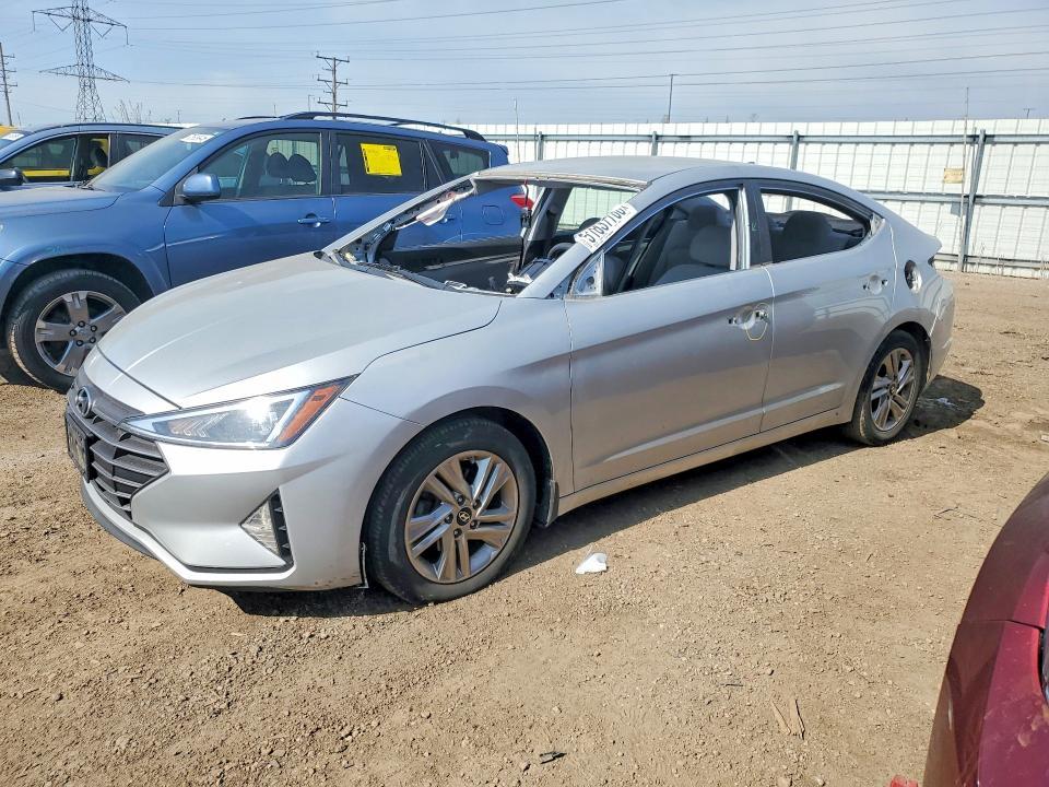 2019 Hyundai Elantra — фото 1
