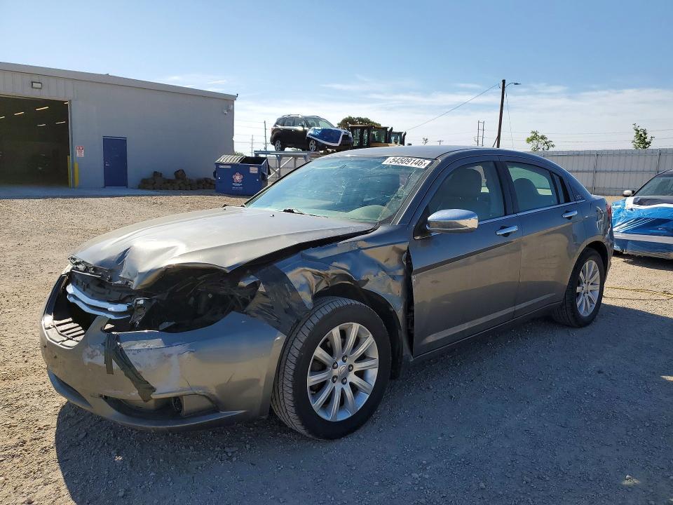 Chrysler 200