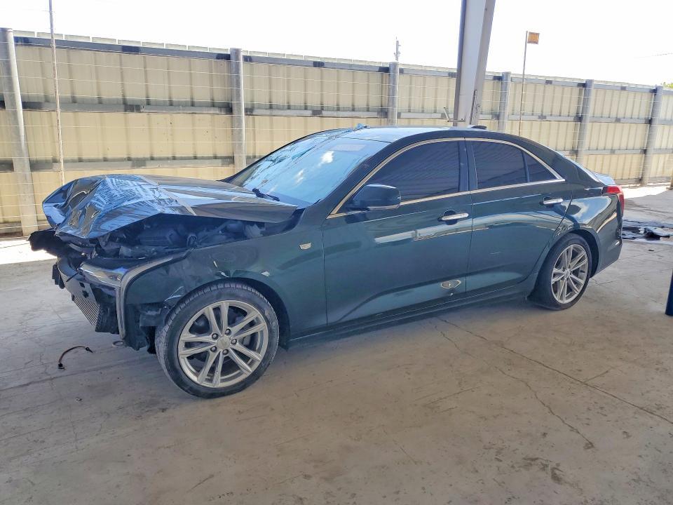 Cadillac Ct4