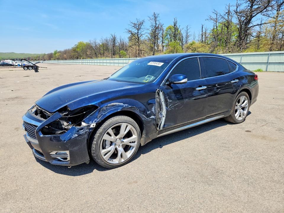 2016 Infiniti Q70L — фото 1