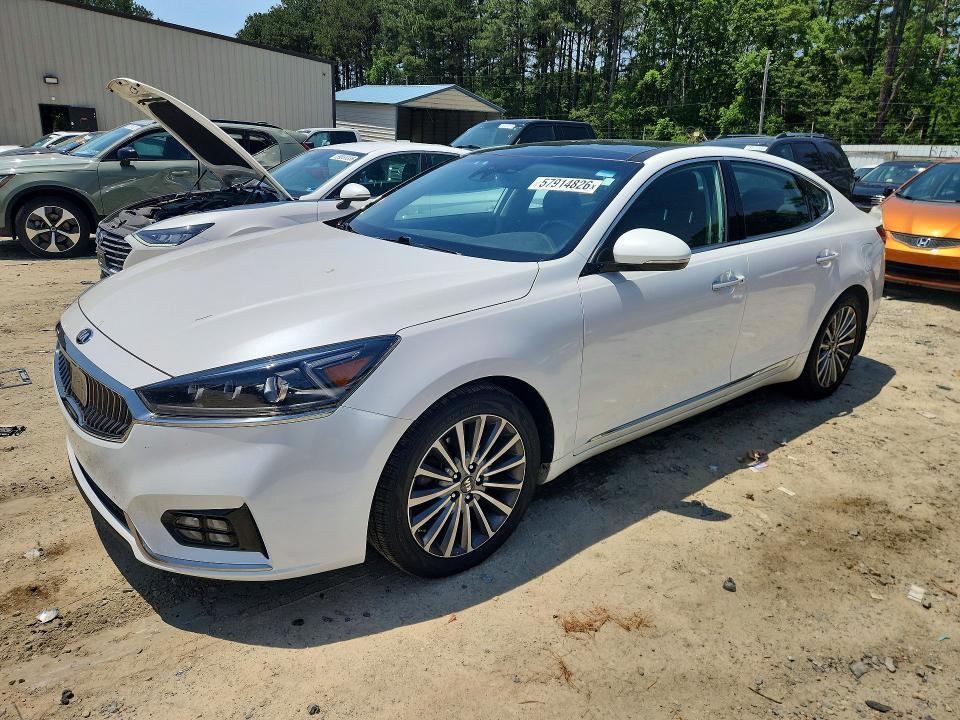 2017 Kia Cadenza — фото 1