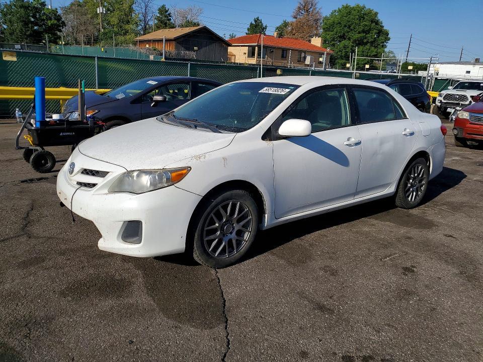2012 Toyota Corolla — фото 1