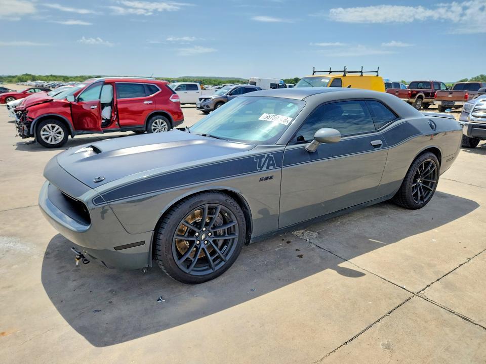 2017 Dodge Challenger — фото 1
