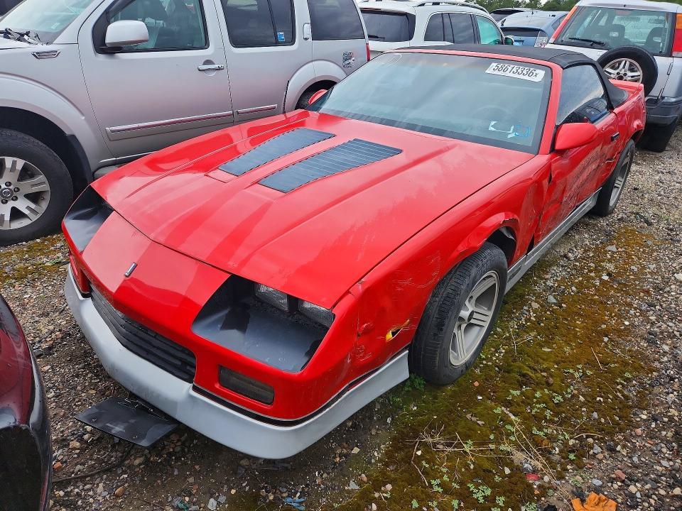 1988 Chevrolet Camaro — фото 1