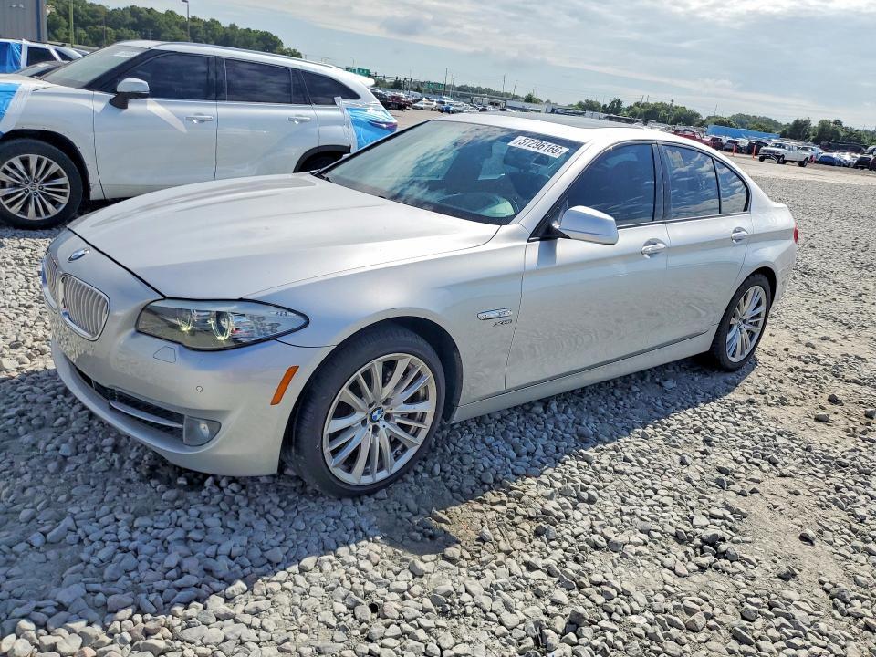 BMW 550