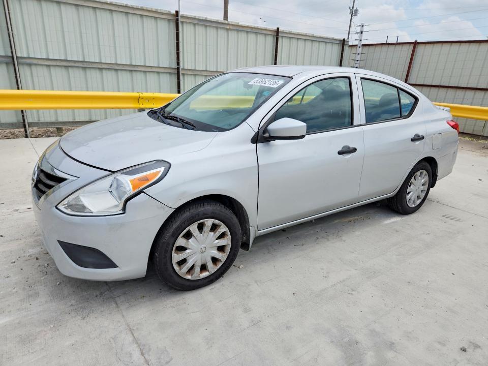 Nissan Versa