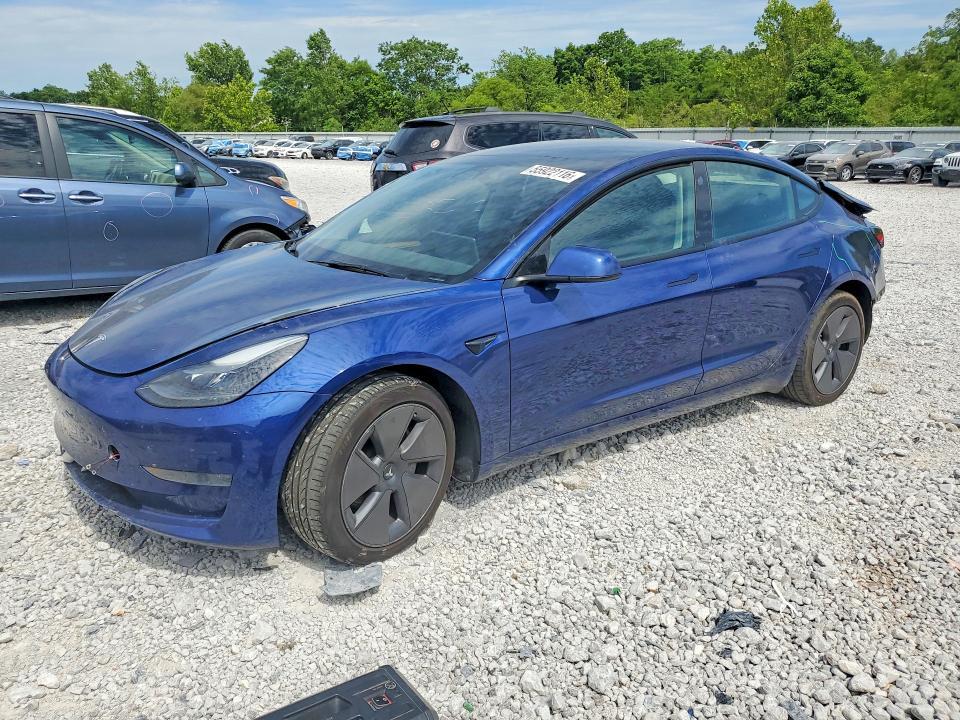 2023 Tesla Model 3 — фото 1
