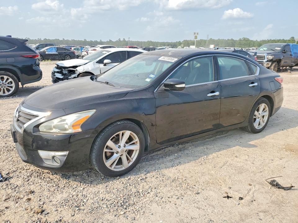 2015 Nissan Altima — фото 1
