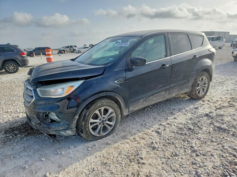 2017 Ford Escape — фото 1