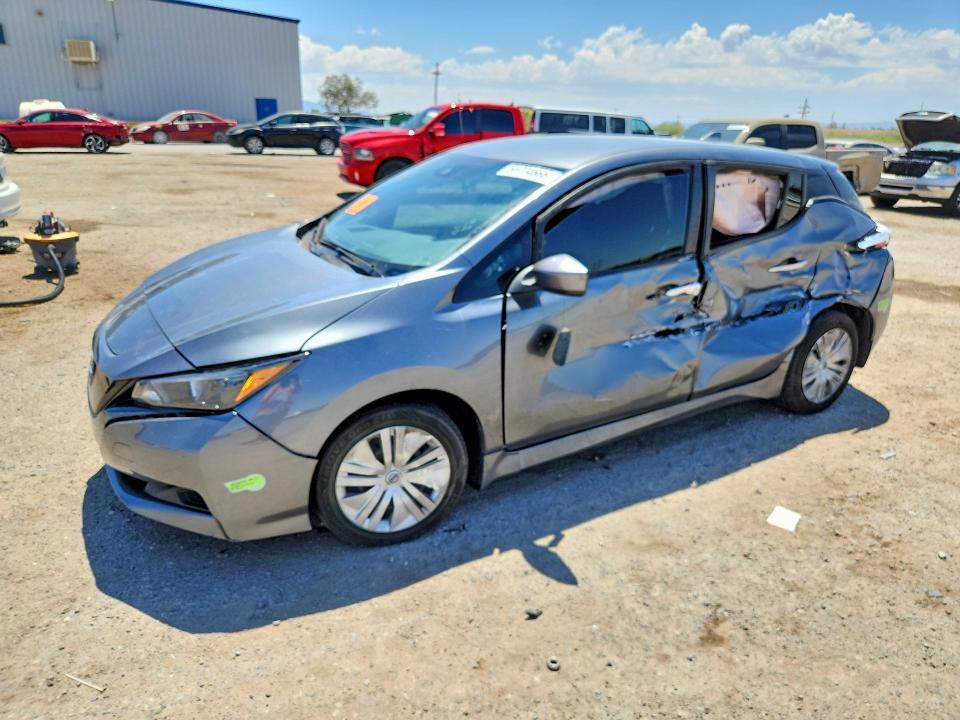 2023 Nissan Leaf — фото 1