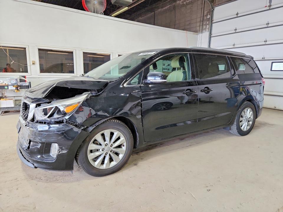2016 Kia Sedona — фото 1