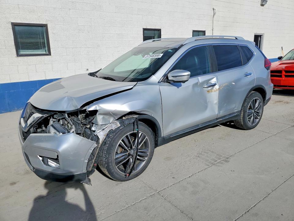 2017 Nissan Rogue — фото 1