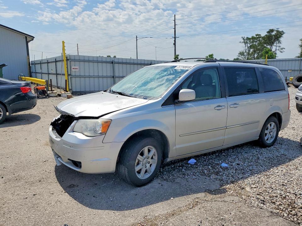 Chrysler Town Country