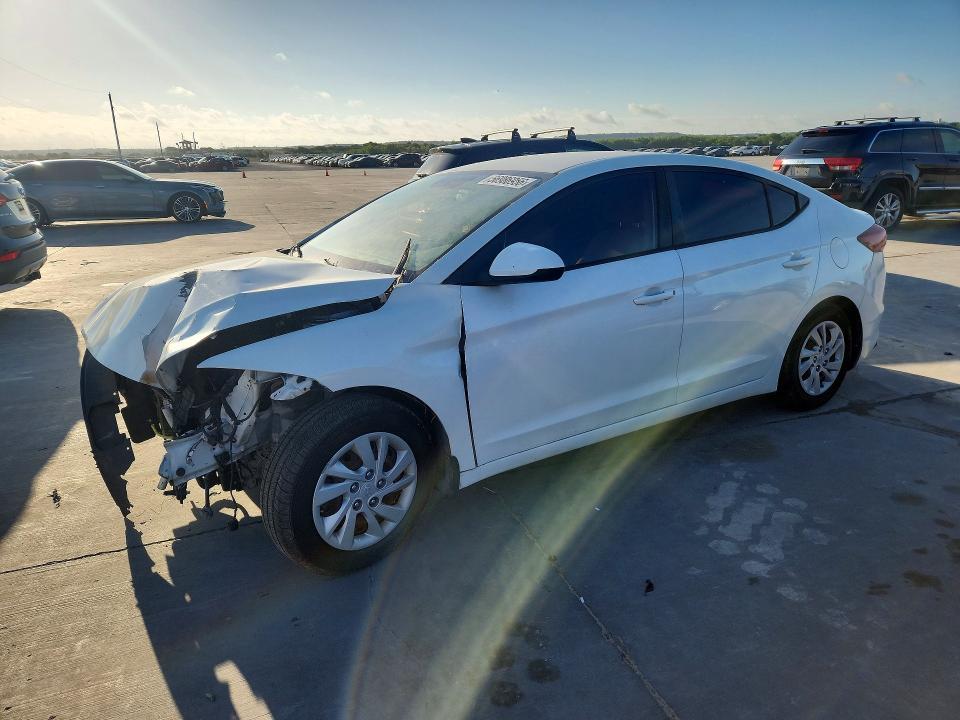 2018 Hyundai Elantra — фото 1