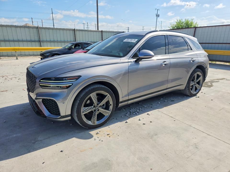 Genesis Gv70