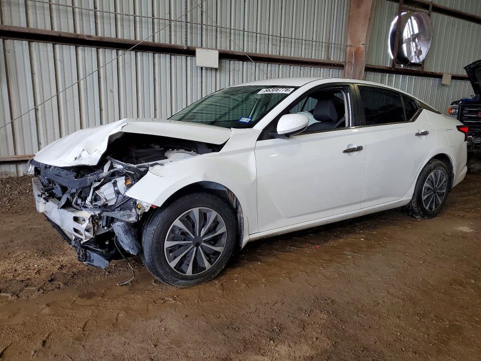 2019 Nissan Altima 4 D — фото 1
