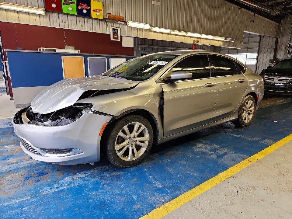 2015 Chrysler 200 — фото 1