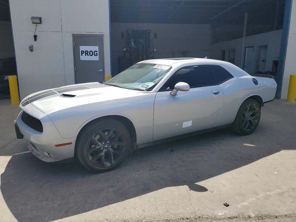 2023 Dodge Challenger — фото 1