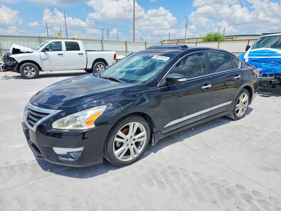2014 Nissan Altima — фото 1
