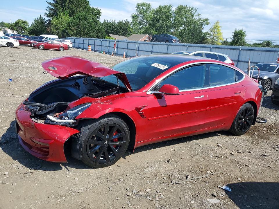 2018 Tesla Model 3 — фото 1