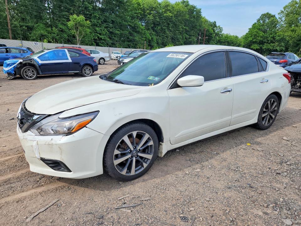 2016 Nissan Altima — фото 1