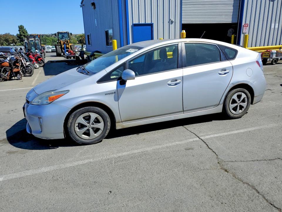 2015 Toyota Prius — фото 1