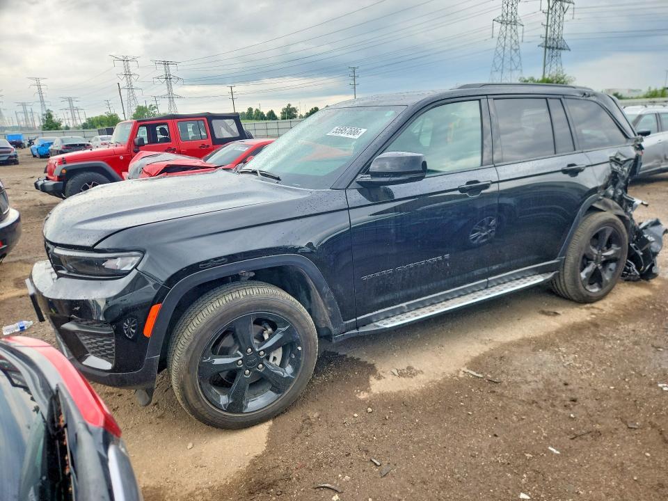 2025 Jeep Grand Cherokee — фото 1