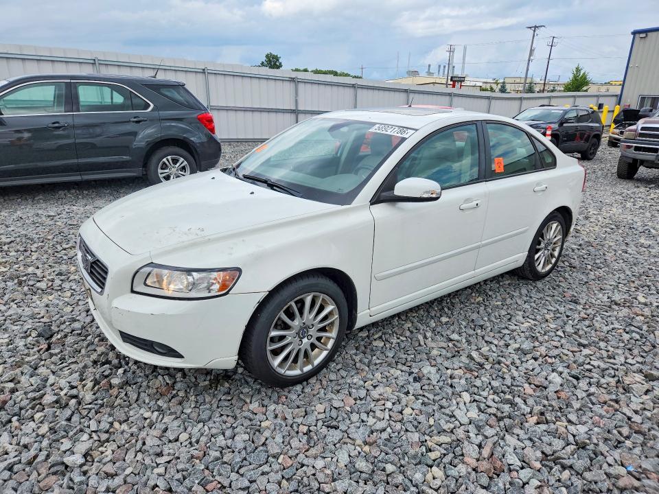Volvo S40