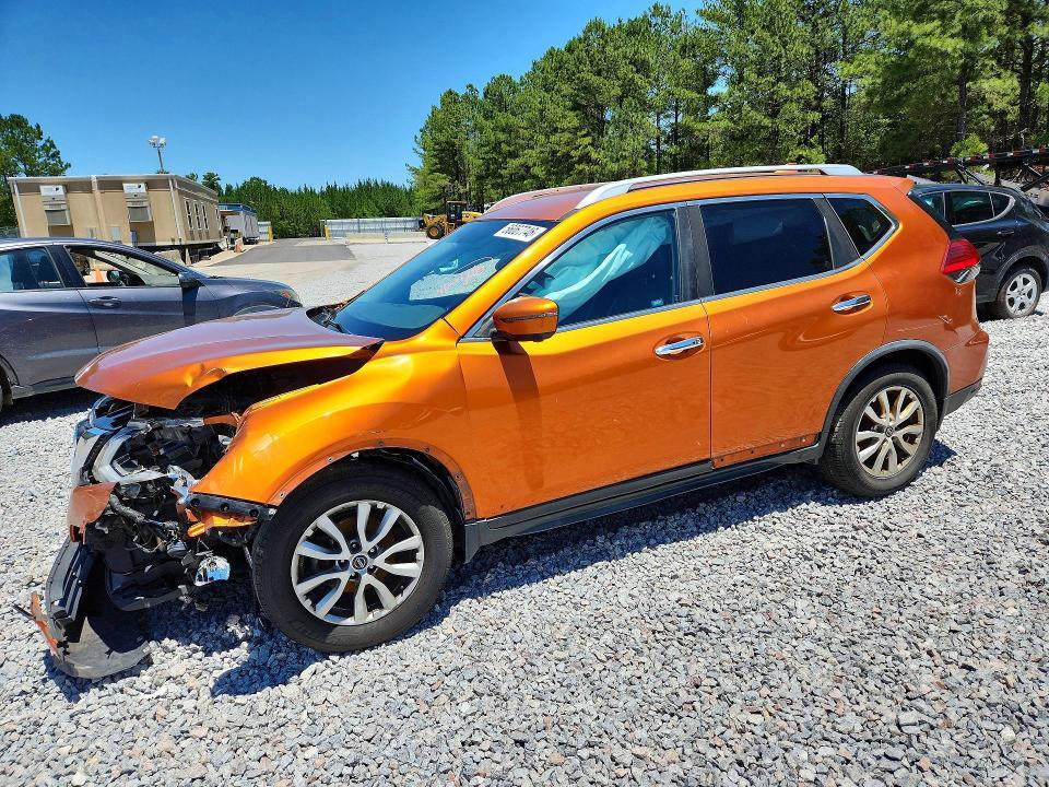 2017 Nissan Rogue — фото 1