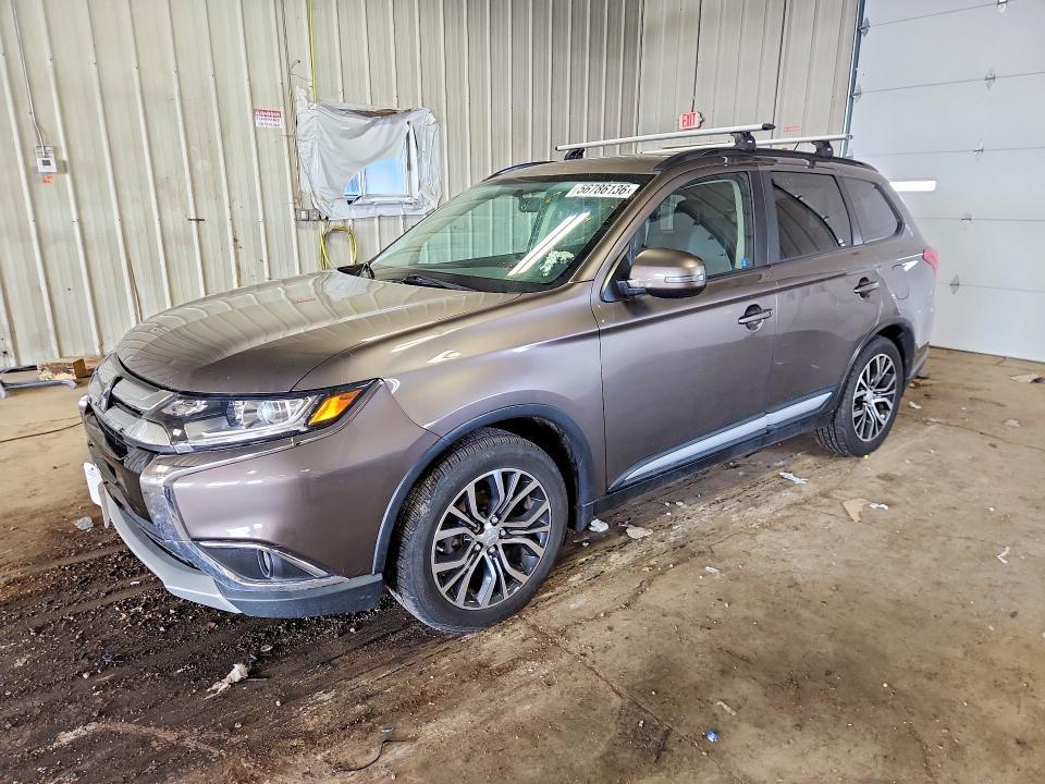 2016 Mitsubishi Outlander — фото 1