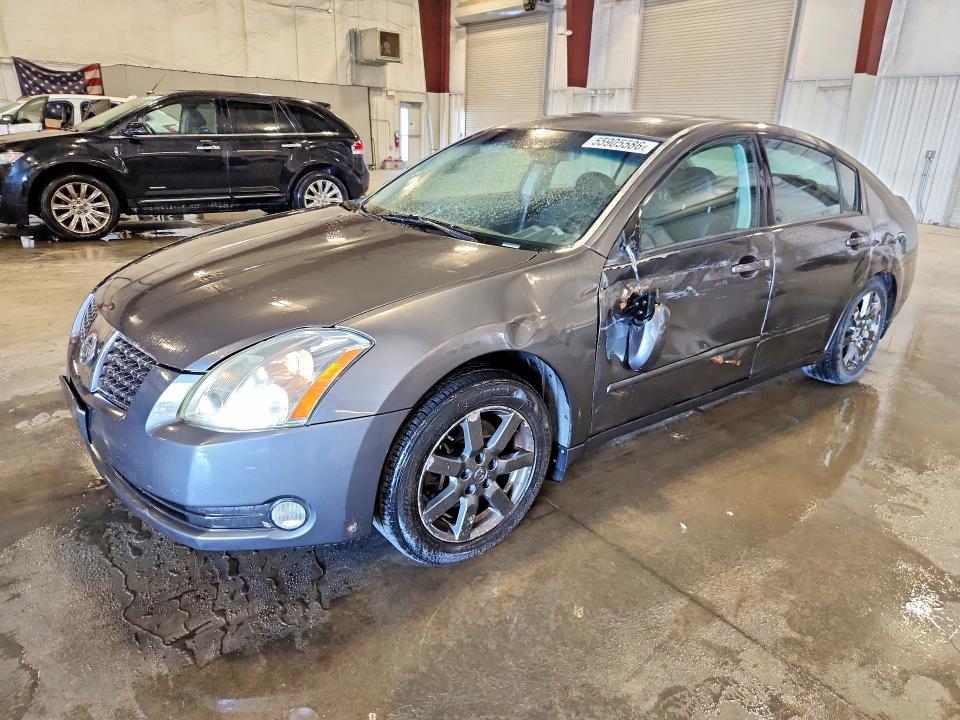 Nissan Maxima