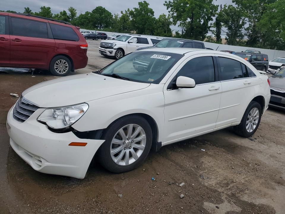 2010 Chrysler Sebring — фото 1