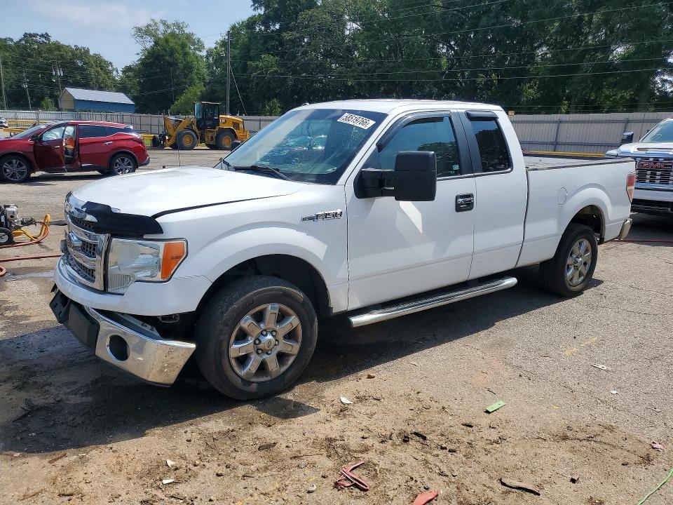 2014 Ford F150 — фото 1