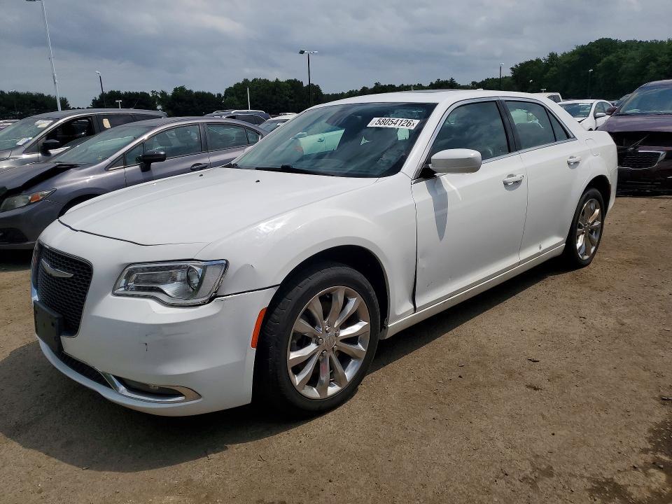 2016 Chrysler 300 — фото 1